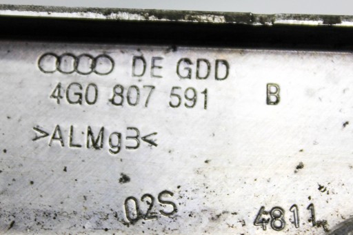 Diapozitivul stâng al bara de protecție frontală Audi A6 (4G2, C7, 4GC) 4G0807591B 3.0L