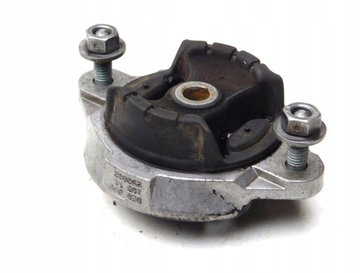 03/22 AUDI A4 B6 3.0 V6 automata PERNA TRANSMISIE