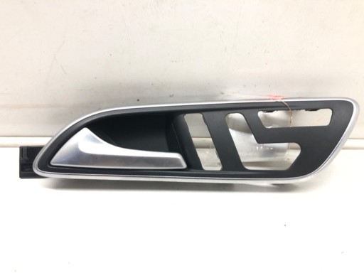 MÂNER INTERIOR STÂNGA FAȚĂ MERCEDES CLA coupe A2467200548