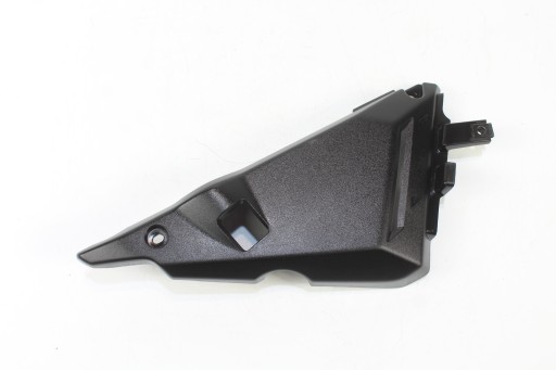 KAWASAKI Z 650 20-22 UMPLUREA DREAPTA