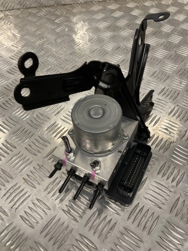 ABS CONTROLLER POMPA TOYOTA YARIS IV 20- 1.5