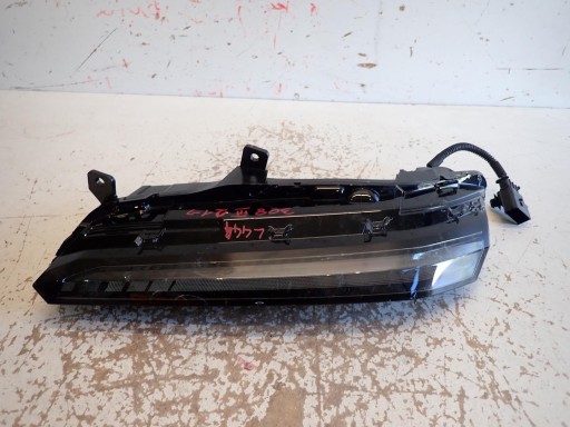 LED DRL cu halogen dreapta PEUGEOT III 308 T10 2021-