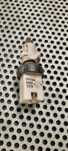 SENSOR STOP IVECO DAILY B3653319