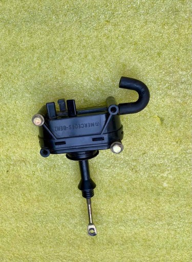 Mercedes W123 Servomotor de inchidere centralizata