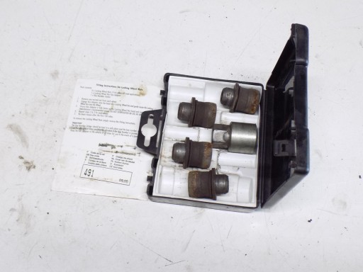 Toyota RAV4 III LIFT Bolt hoți de piulițe