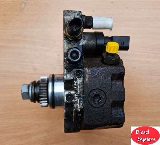 Pompa de injectie MERCEDES-BENZ 2.0 CDI 0445010120