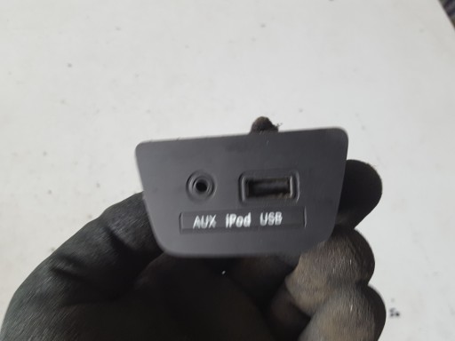 HYUNDAI i30 II 12-16 ani SOCKET USB AUX LINK