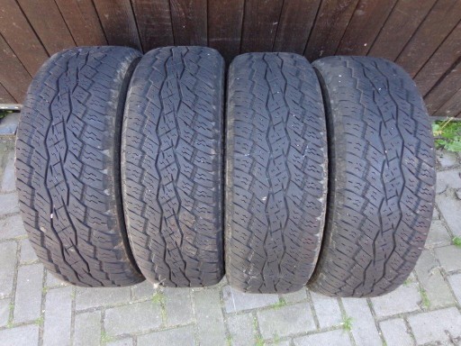 Set anvelope Toyo Open Country 215/60 R 17