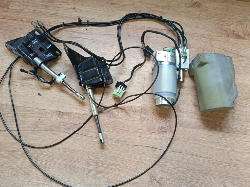 BMW E46 POMPA HIDRAULICA DE ACOPERI 8234530