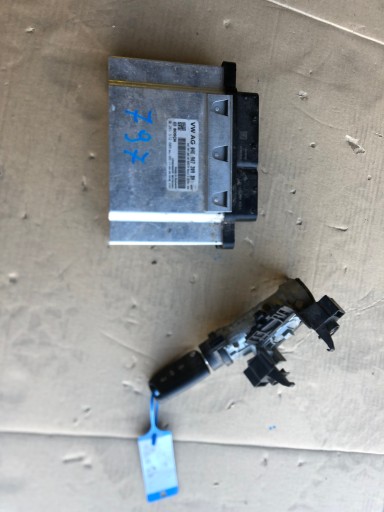 Controler motor VW sportswan 04E907309BH