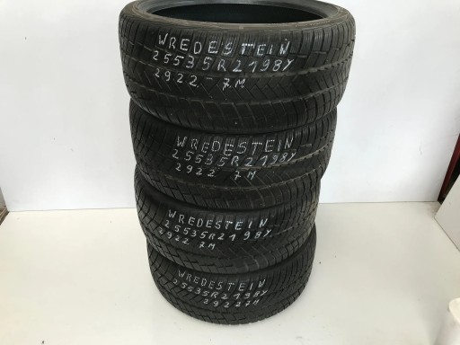 4 x PNEURI DE IARNĂ VREDESTEIN 255/35R21 98A 2022 (2922) 7mm DUPĂ O IARNĂ