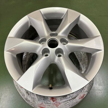 product-additional-image
