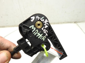 product-additional-image