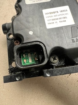 product-additional-image