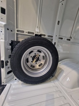 product-additional-image